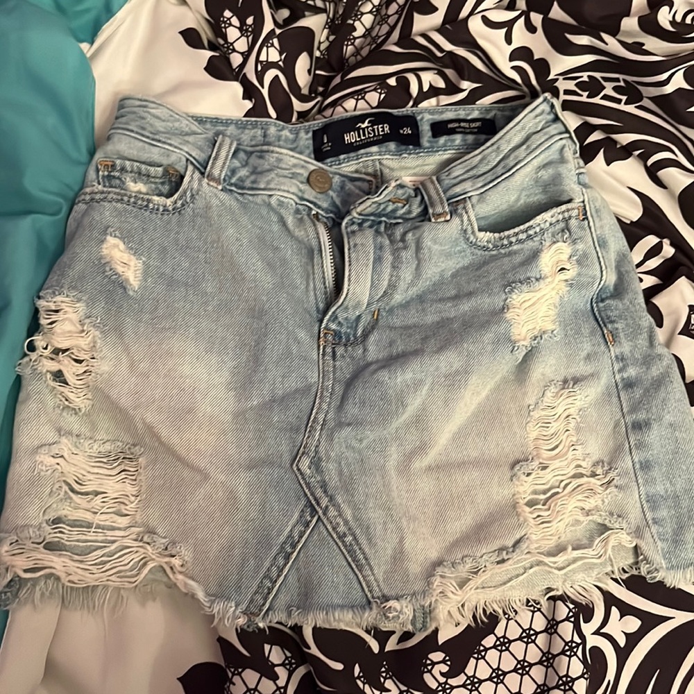 Hollister Ripped jean skirt size 0